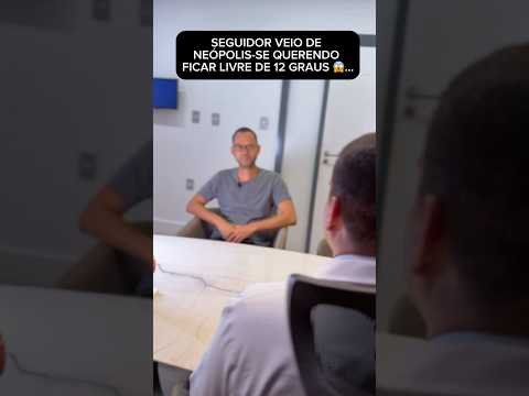 Ele não lembrava como era enxergar sem óculos.